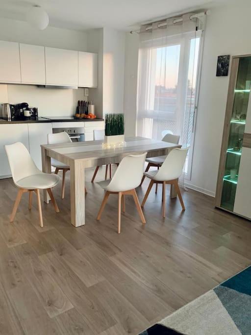 Pourquoi Notre T3 Avec Parking Est Pour Vous ? Apartment *